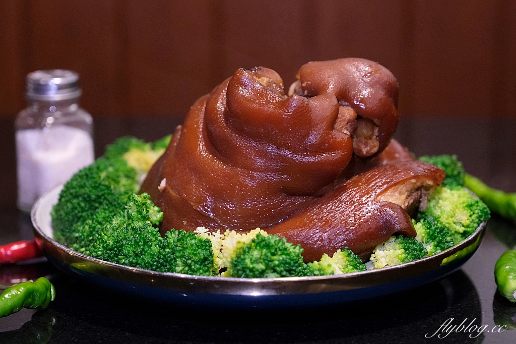 2023台中年菜宅配｜香草豬金緻雙饗團圓組，頂級豬肉零失敗簡單上桌 @飛天璇的口袋