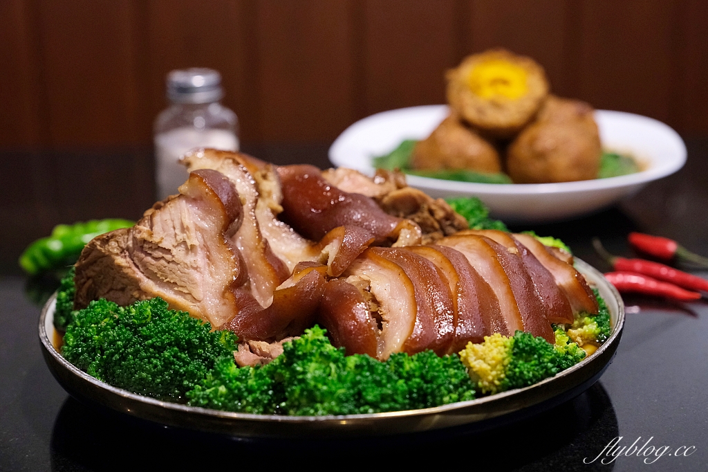 2023台中年菜宅配｜香草豬金緻雙饗團圓組，頂級豬肉零失敗簡單上桌 @飛天璇的口袋