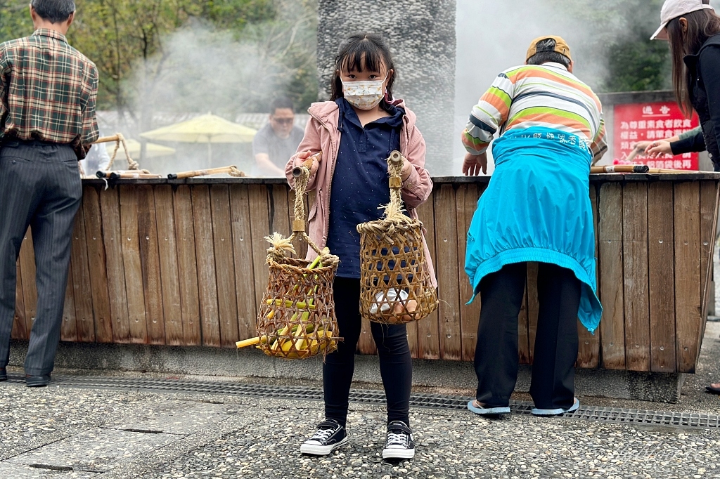 清水地熱公園｜提著竹簍煮溫泉蛋，還可以露天免費泡腳，體驗浴衣和溫泉魚咬腳 @飛天璇的口袋