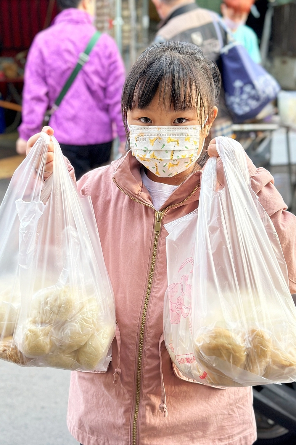 台中西屯｜華美包子，華美市場裡的包子饅頭，老麵發酵饅頭又Q又好吃 @飛天璇的口袋