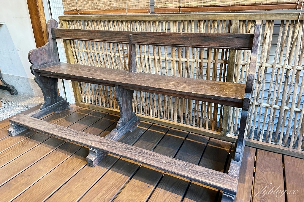 青子Aoko｜南屯復古結合台日元素的義法料理專賣店，吃得到以台中名產麻薏入菜的甜點 @飛天璇的口袋