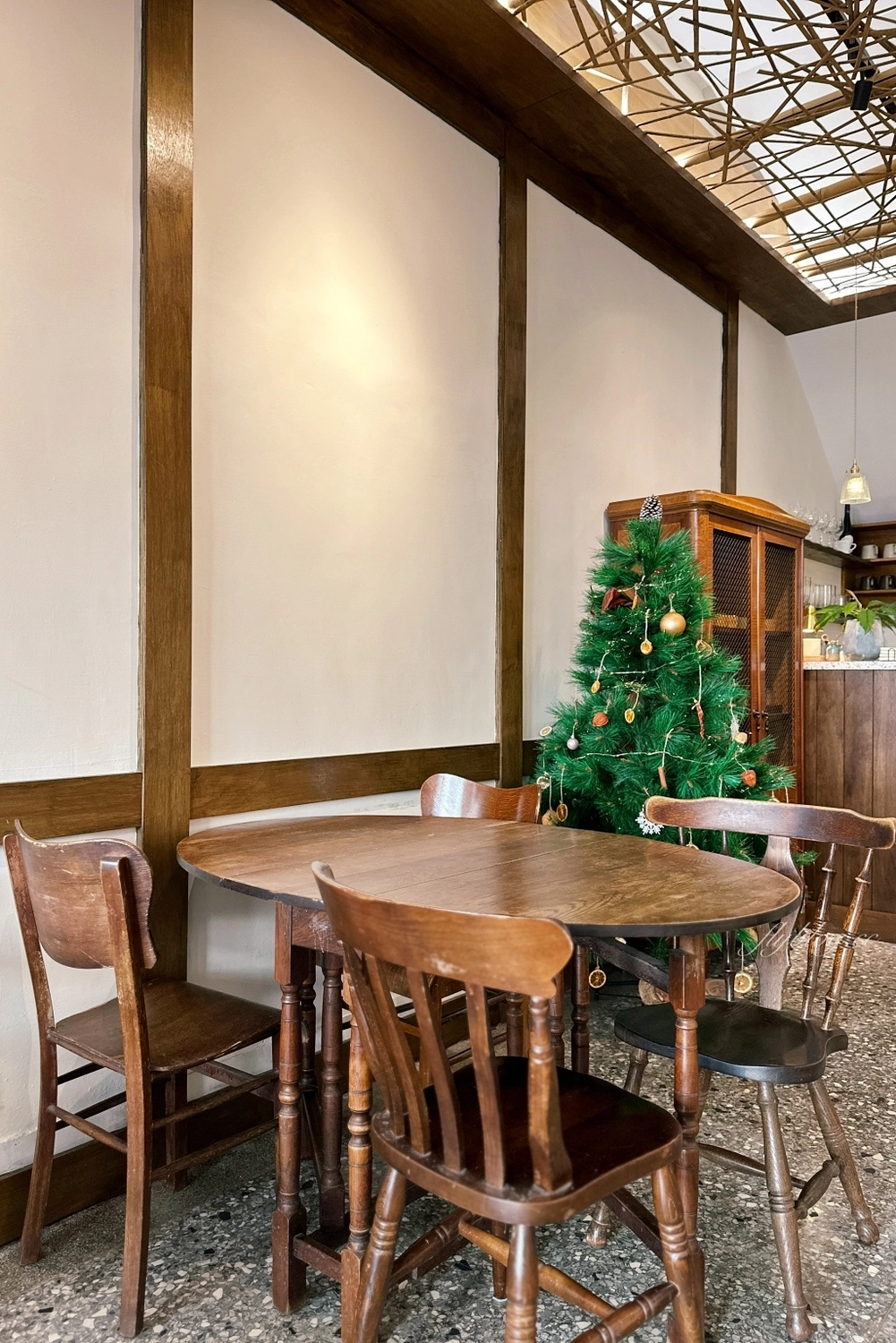 青子Aoko｜南屯復古結合台日元素的義法料理專賣店，吃得到以台中名產麻薏入菜的甜點 @飛天璇的口袋