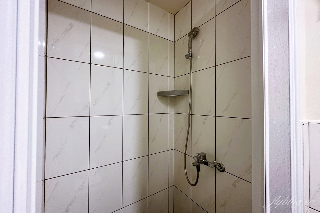 南投埔里｜葉子祕境森林住宿，桃米村森林帳篷式民宿，潺潺流水蟲鳴鳥叫生態環境，日月潭最新景點推薦 @飛天璇的口袋