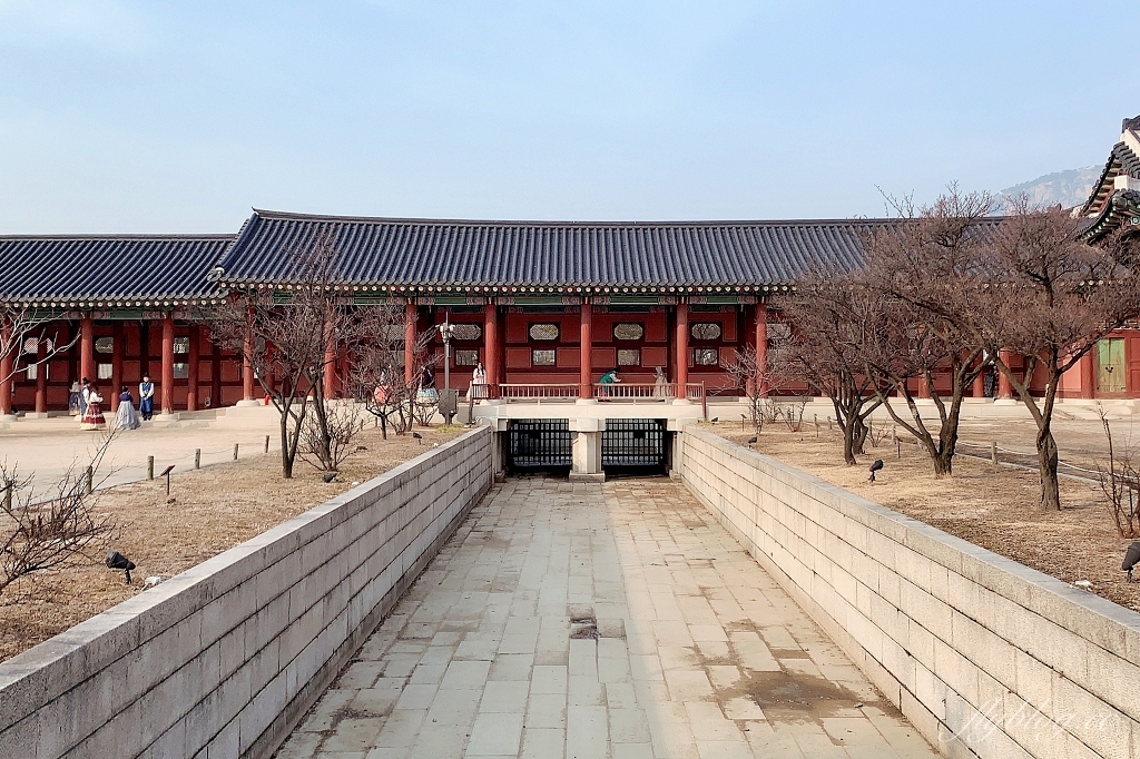 韓國首爾｜景福宮｜鬼怪及各大韓劇拍攝景點，租韓服到景福宮拍寫真照，租韓服方法和流程 @飛天璇的口袋