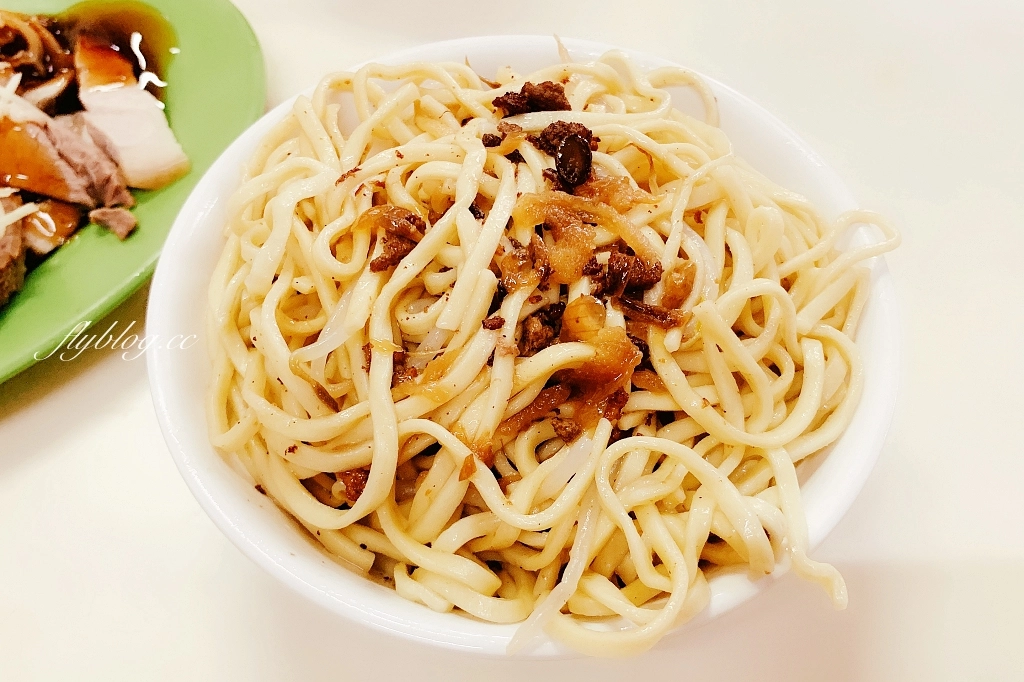 彰化員林｜阿發拉仔麵．超過30年的市場美食，在地人都知道的超火紅小吃 @飛天璇的口袋