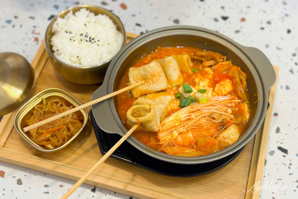 台中西屯｜莫果meo geo韓式飯捲，中了非常律師禹英禑的毒？隱身逢甲商圈裡的韓式料理 @飛天璇的口袋