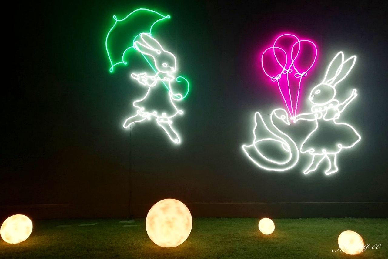 台中國家歌劇院|2022台中聖誕節活動,瘋耶誕@歌劇院,空中花園出現可愛的嬌兔三窟 @飛天璇的口袋 台中國家歌劇院|2022台中聖誕節活動,瘋耶誕@歌劇院,空中花園出現可愛的嬌兔三窟 @飛天璇的口袋