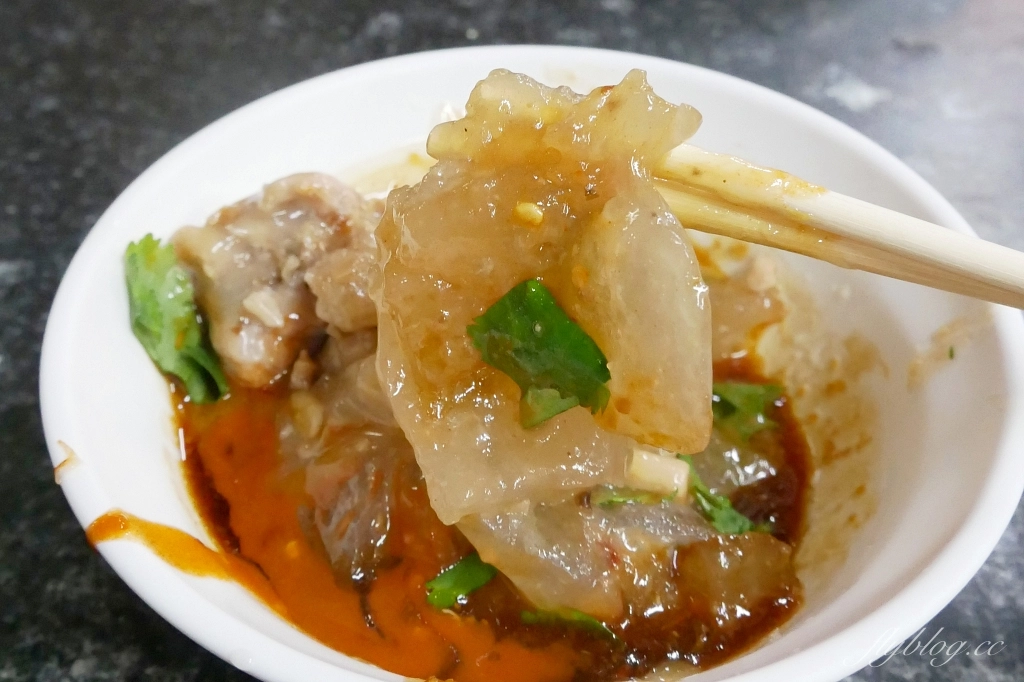 台中北屯｜肉圓玉｜隱身一點利市場的排隊美食，湯圓、肉圓、肉燥飯都是必點人氣美食 @飛天璇的口袋