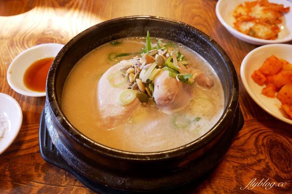 韓國首爾｜土俗村蔘雞湯｜首爾景福宮地鐵美食，連韓國總統都來朝聖 @飛天璇的口袋