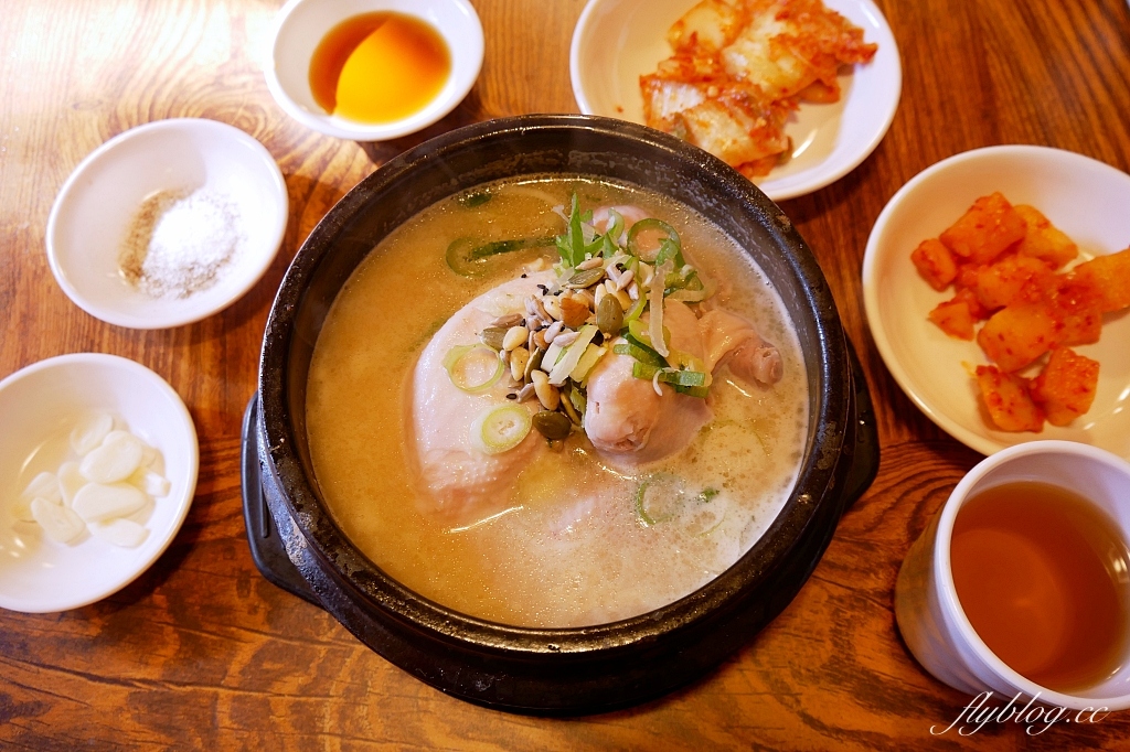 韓國首爾｜土俗村蔘雞湯｜首爾景福宮地鐵美食，連韓國總統都來朝聖 @飛天璇的口袋