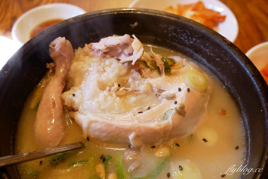 韓國首爾｜土俗村蔘雞湯｜首爾景福宮地鐵美食，連韓國總統都來朝聖 @飛天璇的口袋