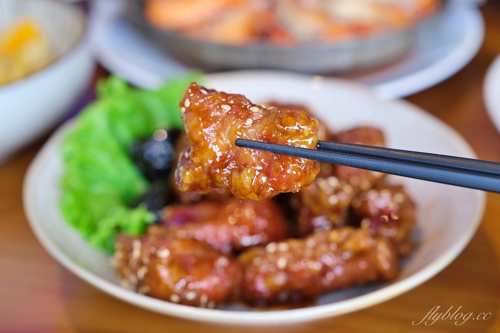 鴻龍宴餐廳｜台中現撈活蝦料理，把整條船都開進餐廳裡 @飛天璇的口袋