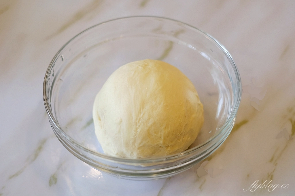 甜甜圈食譜｜雪碧甜甜圈｜想吃甜甜圈又懶得等發酵？！雪碧做甜甜圈偷吃步做法 @飛天璇的口袋