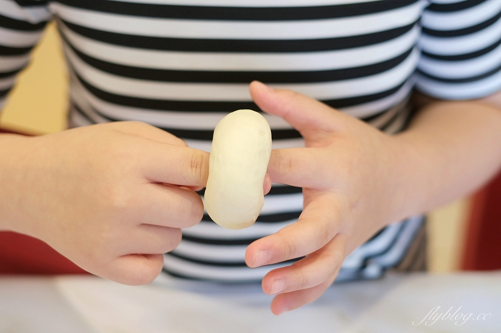 甜甜圈食譜｜雪碧甜甜圈｜想吃甜甜圈又懶得等發酵？！雪碧做甜甜圈偷吃步做法 @飛天璇的口袋