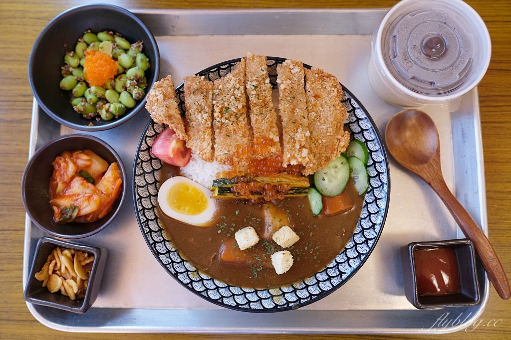 南投埔里|山上山下.埔里桃米村人氣咖哩飯專賣店,用心美味值得等待的料理 @飛天璇的口袋 南投埔里|山上山下.埔里桃米村人氣咖哩飯專賣店,用心美味值得等待的料理 @飛天璇的口袋