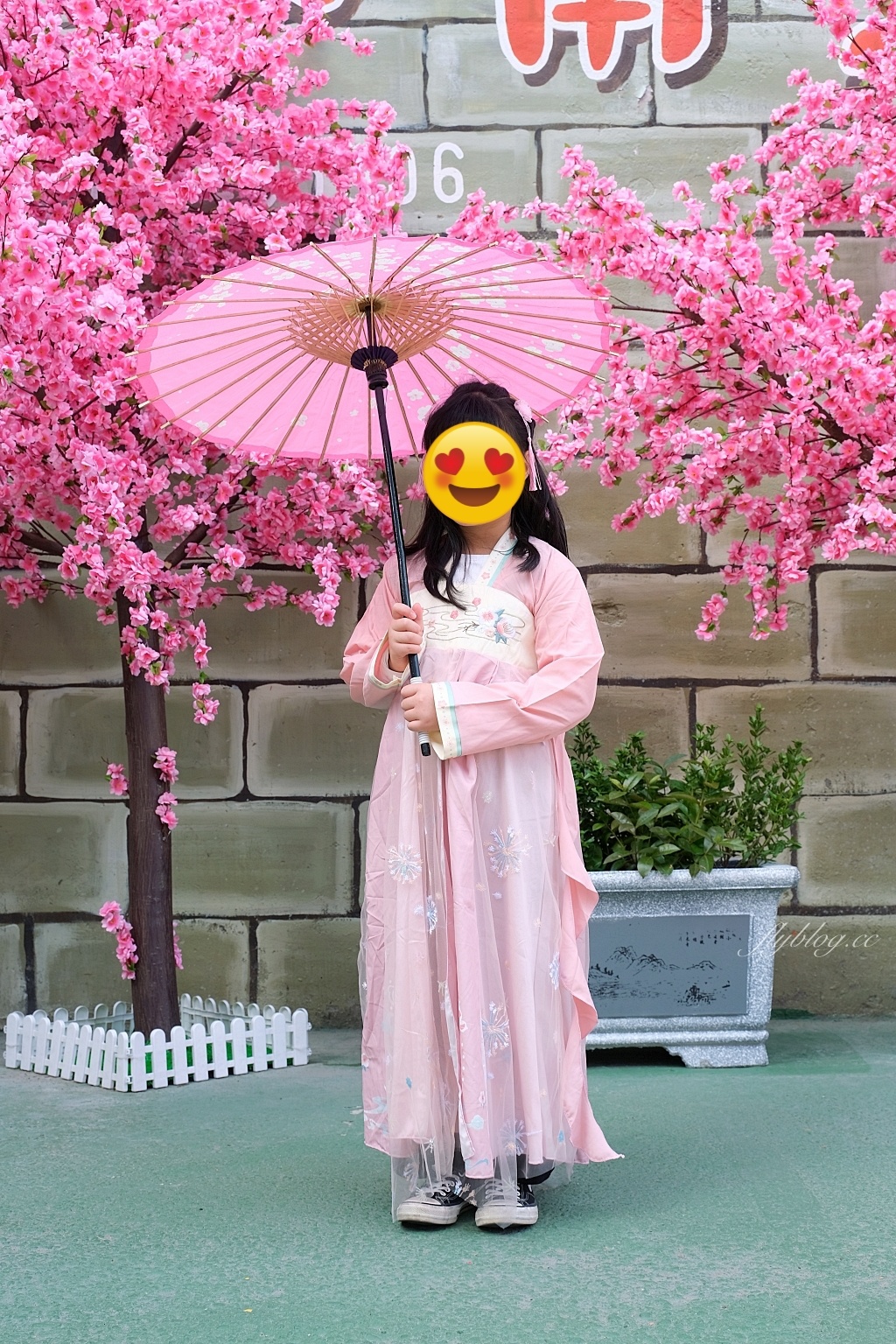 台中東區｜東區美食景點懶人包，復古與創新的一日遊行程 @飛天璇的口袋