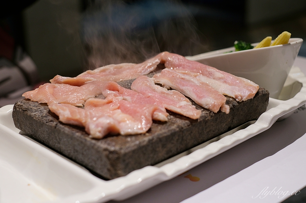 台中北屯|凱恩斯岩燒牛排.使用400度火燒岩石,品嚐澳洲牛肉的美味 @飛天璇的口袋 台中北屯|凱恩斯岩燒牛排.使用400度火燒岩石,品嚐澳洲牛肉的美味 @飛天璇的口袋