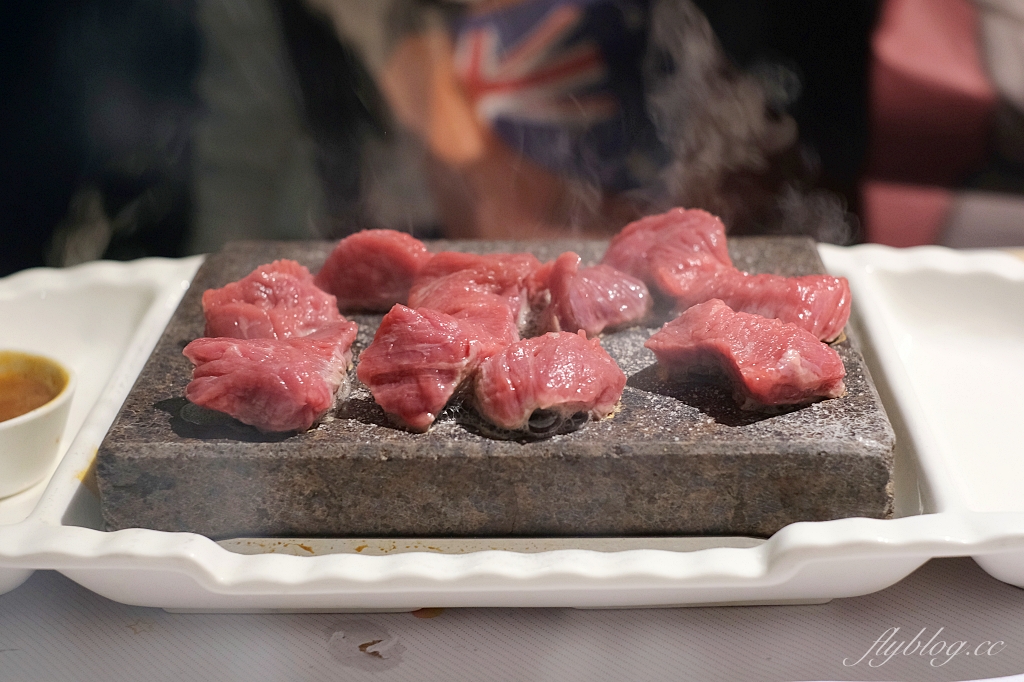 台中北屯|凱恩斯岩燒牛排.使用400度火燒岩石,品嚐澳洲牛肉的美味 @飛天璇的口袋 台中北屯|凱恩斯岩燒牛排.使用400度火燒岩石,品嚐澳洲牛肉的美味 @飛天璇的口袋