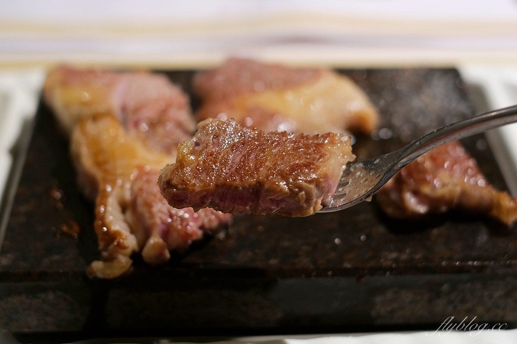 台中北屯|凱恩斯岩燒牛排.使用400度火燒岩石,品嚐澳洲牛肉的美味 @飛天璇的口袋 台中北屯|凱恩斯岩燒牛排.使用400度火燒岩石,品嚐澳洲牛肉的美味 @飛天璇的口袋