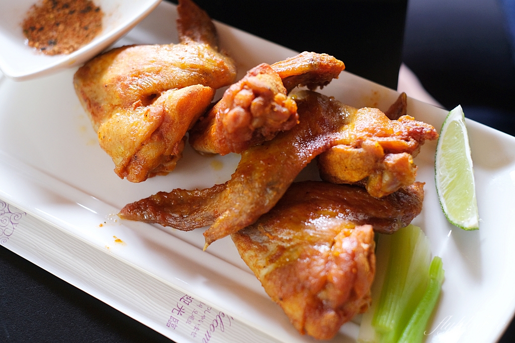 苗栗三義｜映象水岸咖啡，隱身西湖渡假村裡，充滿峇里島風的湖畔咖啡館 @飛天璇的口袋