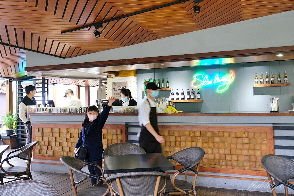 苗栗三義｜映象水岸咖啡，隱身西湖渡假村裡，充滿峇里島風的湖畔咖啡館 @飛天璇的口袋