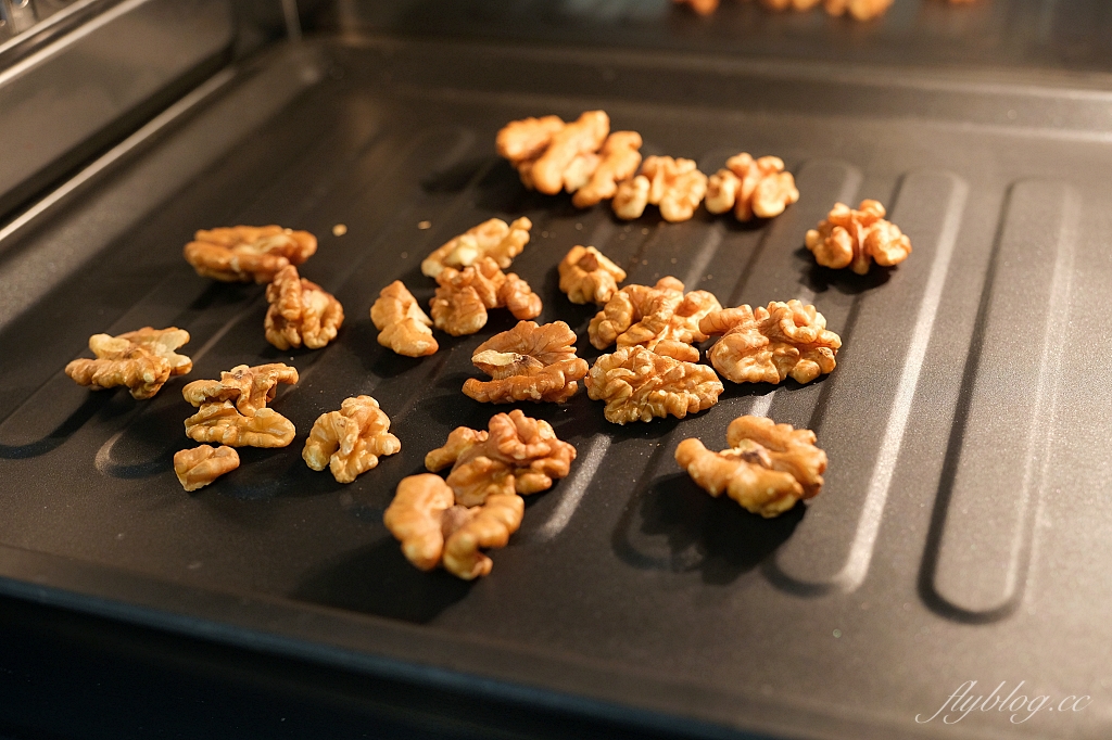 麵包食譜｜裸麥麵包做法｜麵包也可以吃得健康又營養，堅果葡萄裸麥麵包食譜分享 @飛天璇的口袋