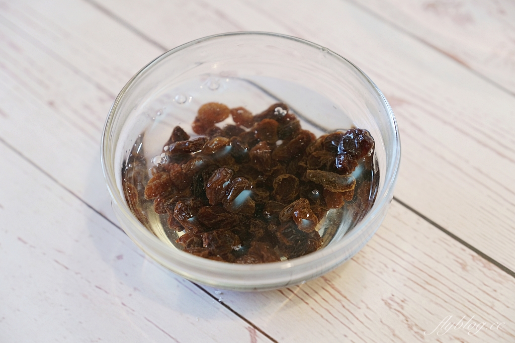 麵包食譜｜裸麥麵包做法｜麵包也可以吃得健康又營養，堅果葡萄裸麥麵包食譜分享 @飛天璇的口袋