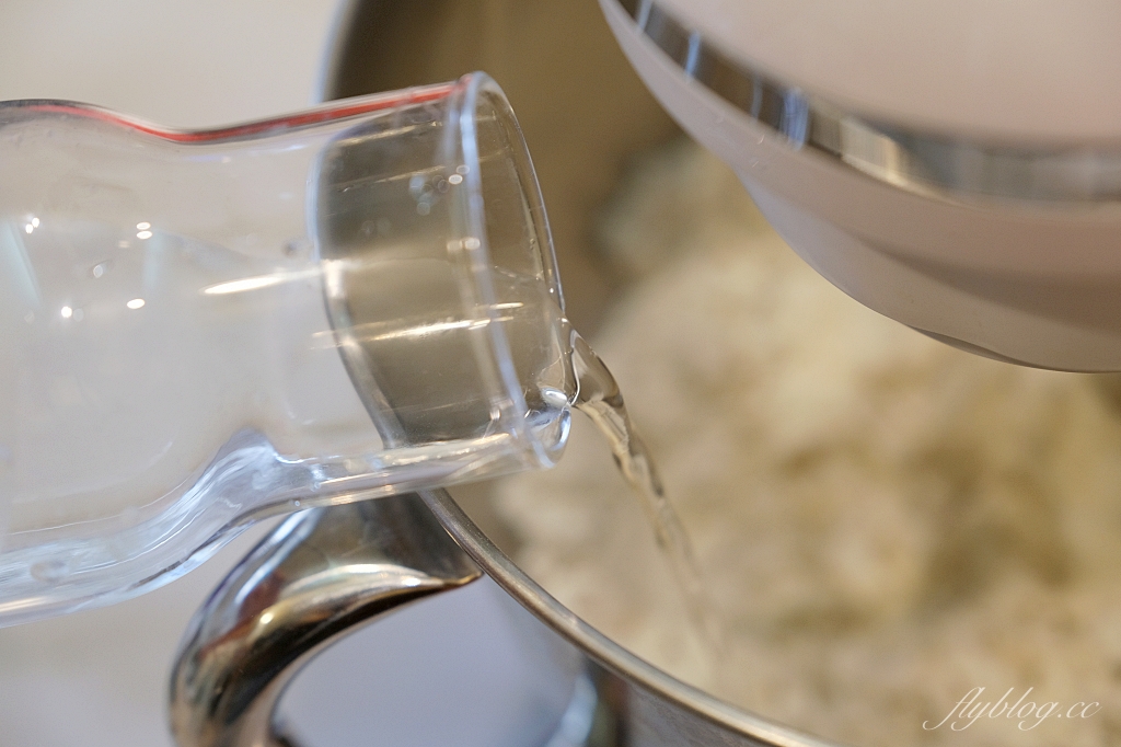 麵包食譜｜裸麥麵包做法｜麵包也可以吃得健康又營養，堅果葡萄裸麥麵包食譜分享 @飛天璇的口袋