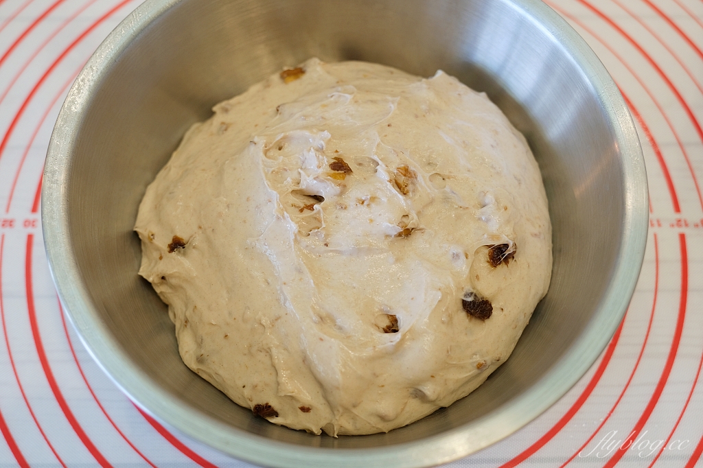 麵包食譜｜裸麥麵包做法｜麵包也可以吃得健康又營養，堅果葡萄裸麥麵包食譜分享 @飛天璇的口袋