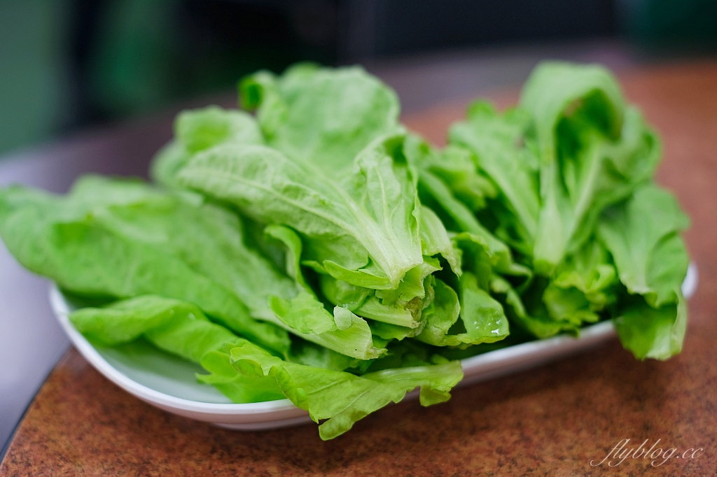 桃園中壢｜江家羊肉．隱身中壢郊外的溫體羊肉爐，生意好到沒空接電話，平日中午也座無虛席 @飛天璇的口袋
