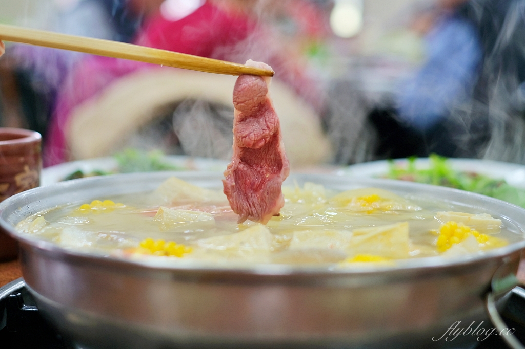 桃園中壢｜江家羊肉．隱身中壢郊外的溫體羊肉爐，生意好到沒空接電話，平日中午也座無虛席 @飛天璇的口袋
