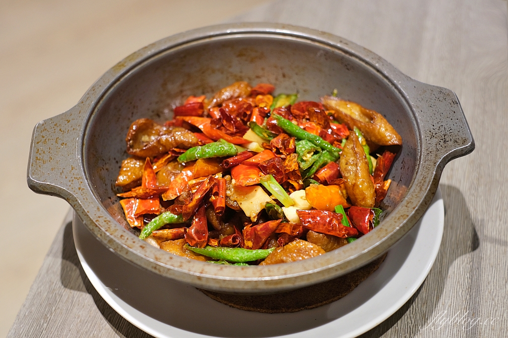 新竹竹北｜四川吳抄手遠百竹北店｜新竹也吃得到米其林必比登美食，來自四川成都傳承70年的川菜美味 @飛天璇的口袋