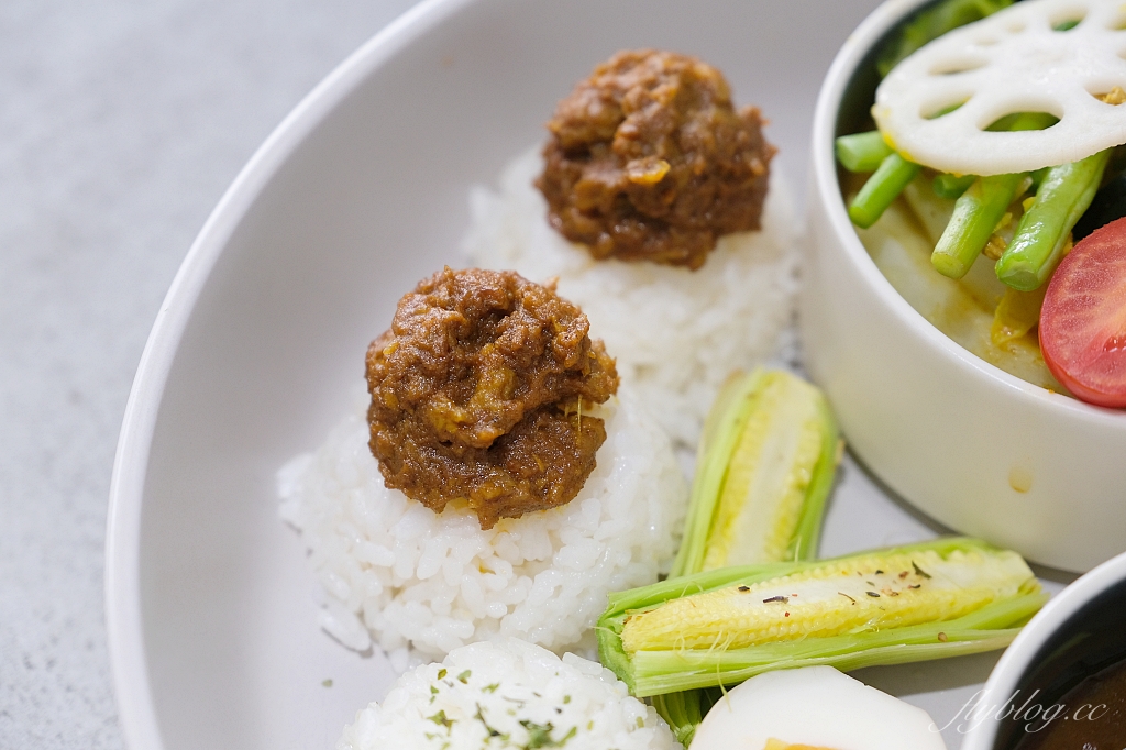 彰化員林｜有片森林「植一座咖啡館」，員林森林系早午餐甜點店，自家烘焙咖啡豆超級有水準 @飛天璇的口袋