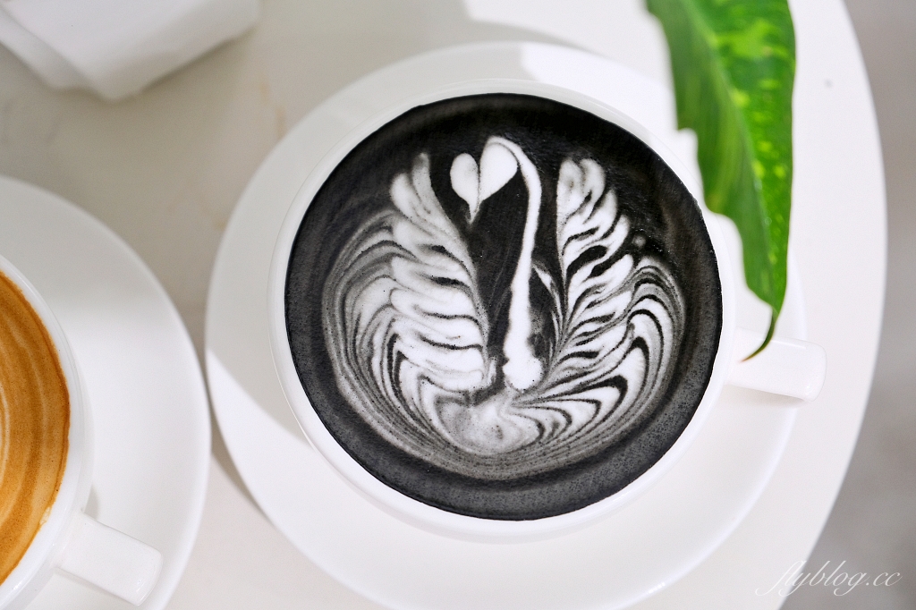 彰化員林｜有片森林「植一座咖啡館」，員林森林系早午餐甜點店，自家烘焙咖啡豆超級有水準 @飛天璇的口袋