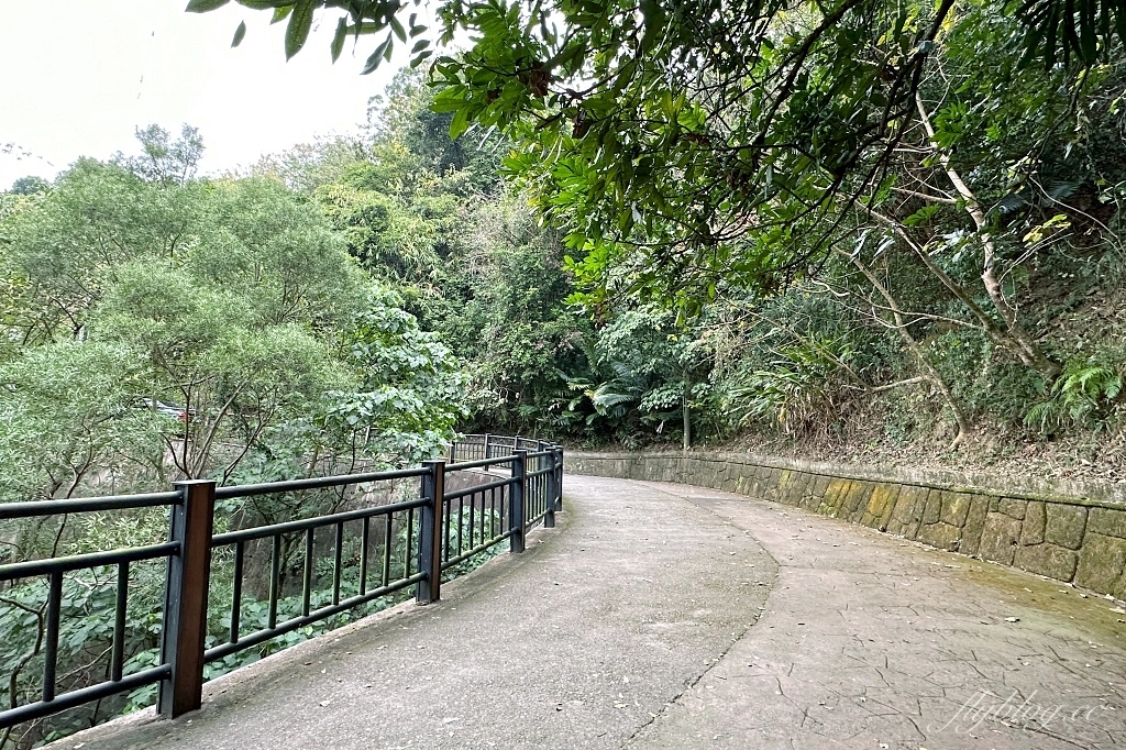 台中北屯｜大坑7號步道．全長1.3公里連接風動石公園，還有小朋友最愛的兒童遊樂園 @飛天璇的口袋