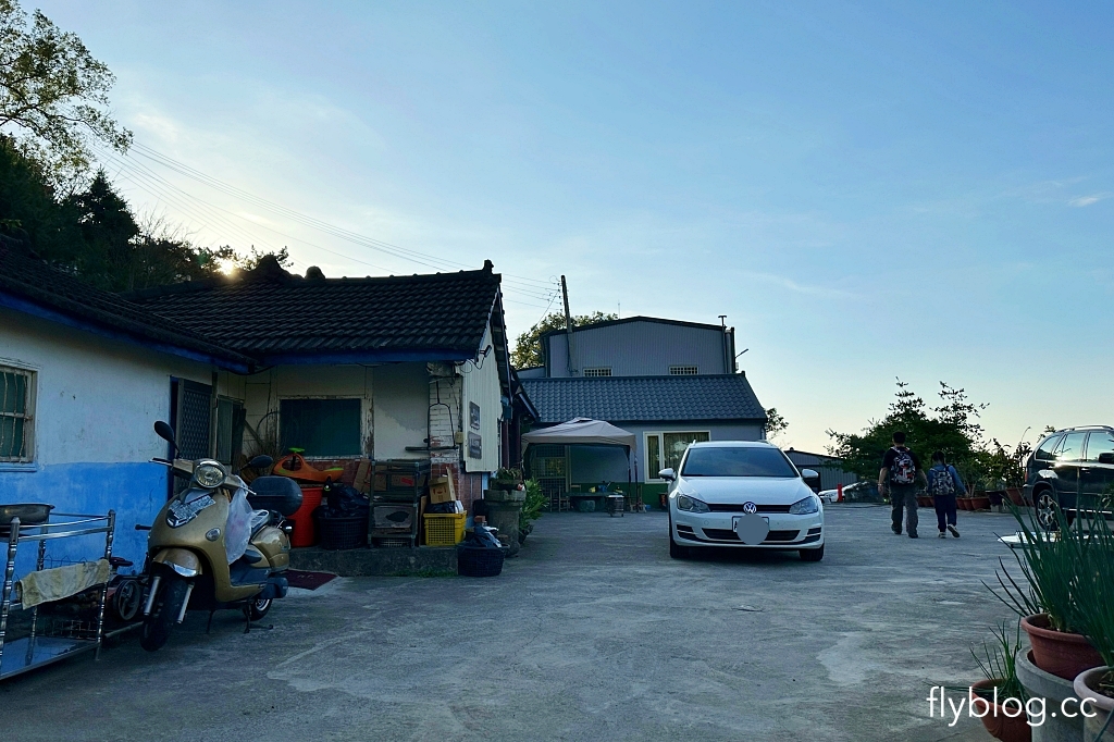 台中后里｜鳳凰山步道．沿路許多涼亭和觀景台，路線好走又有林蔭遮敝 @飛天璇的口袋