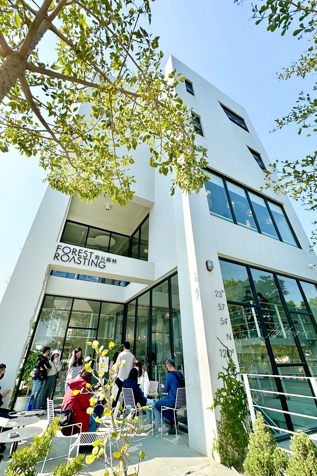 彰化員林｜有片森林「植一座咖啡館」，員林森林系早午餐甜點店，自家烘焙咖啡豆超級有水準 @飛天璇的口袋