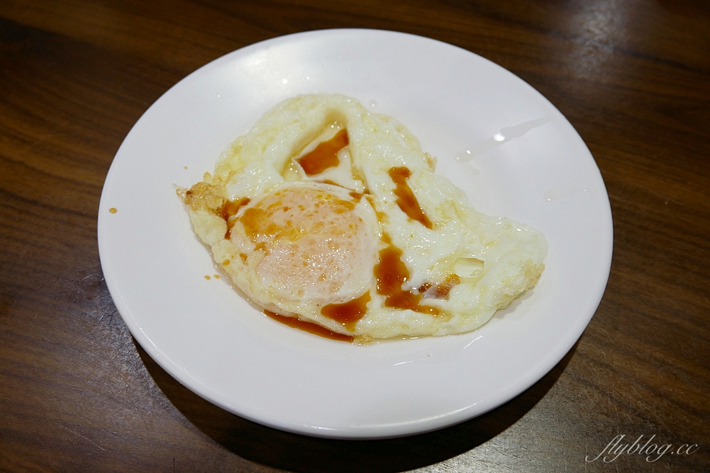 新竹東區｜廟口鴨香飯｜新竹城隍廟超人氣銅板美食，多家媒體相繼報導鴨香飯 @飛天璇的口袋