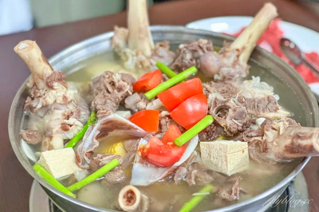 桃園中壢｜江家羊肉．隱身中壢郊外的溫體羊肉爐，生意好到沒空接電話，平日中午也座無虛席 @飛天璇的口袋