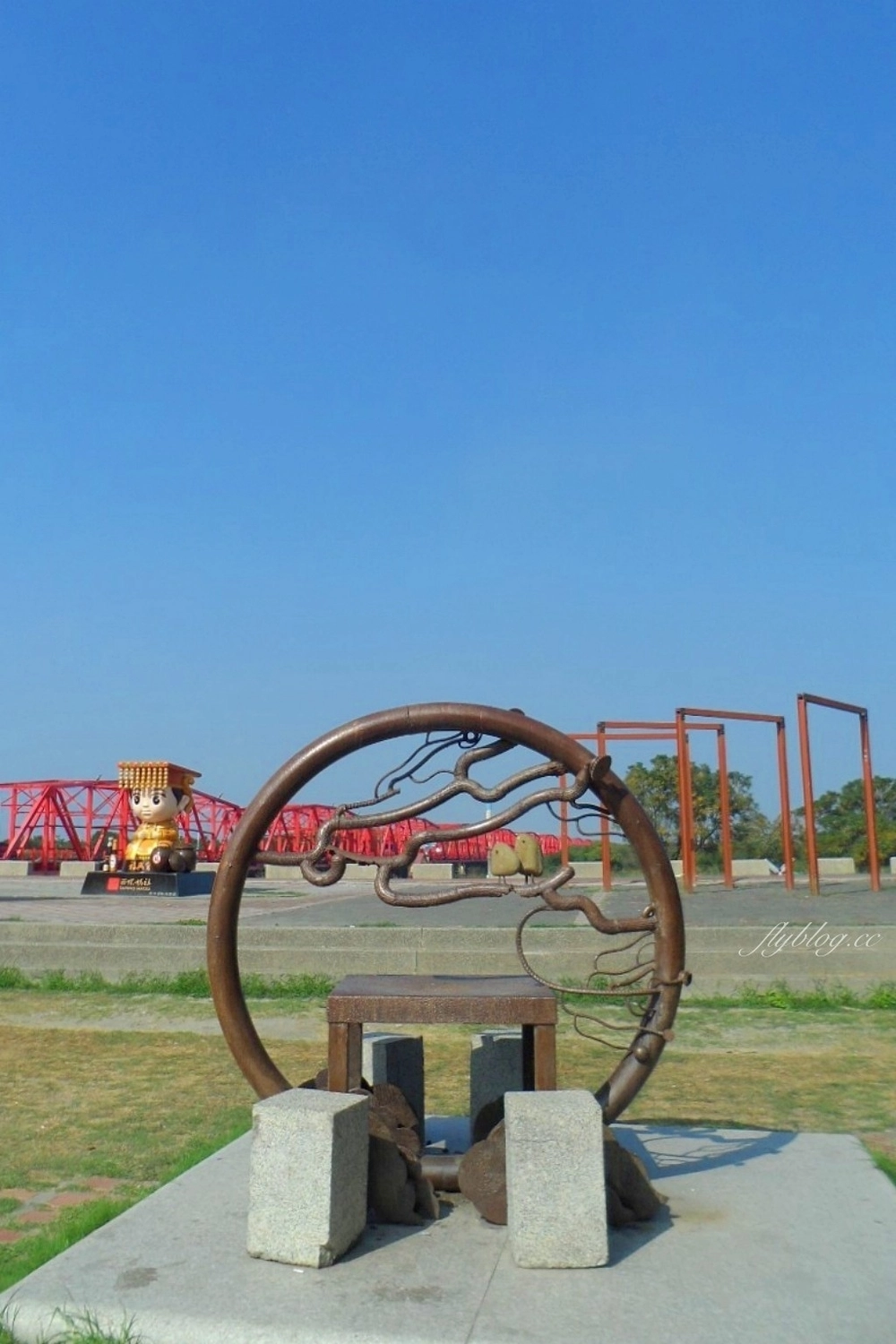 西螺蝴蝶公園|西螺大橋下的裝置藝術,可愛的卡通天外奇蹟氣球屋 @飛天璇的口袋 西螺蝴蝶公園|西螺大橋下的裝置藝術,可愛的卡通天外奇蹟氣球屋 @飛天璇的口袋