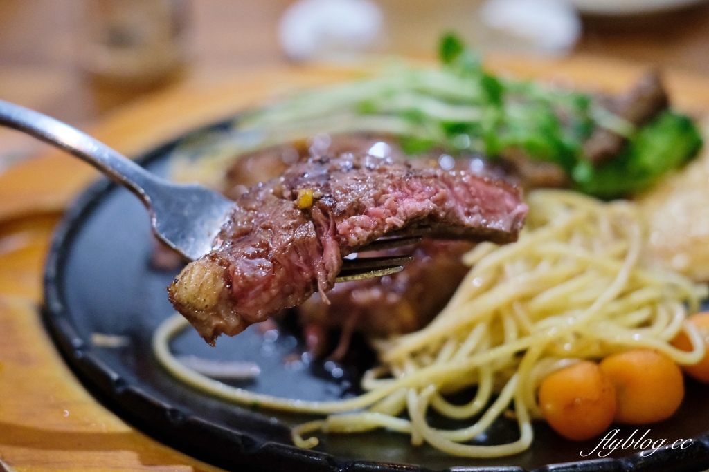 宜蘭五結|來來牛排館.東台灣限定的平價牛排,飲料喝到飽加麵不加價 @飛天璇的口袋 宜蘭五結|來來牛排館.東台灣限定的平價牛排,飲料喝到飽加麵不加價 @飛天璇的口袋