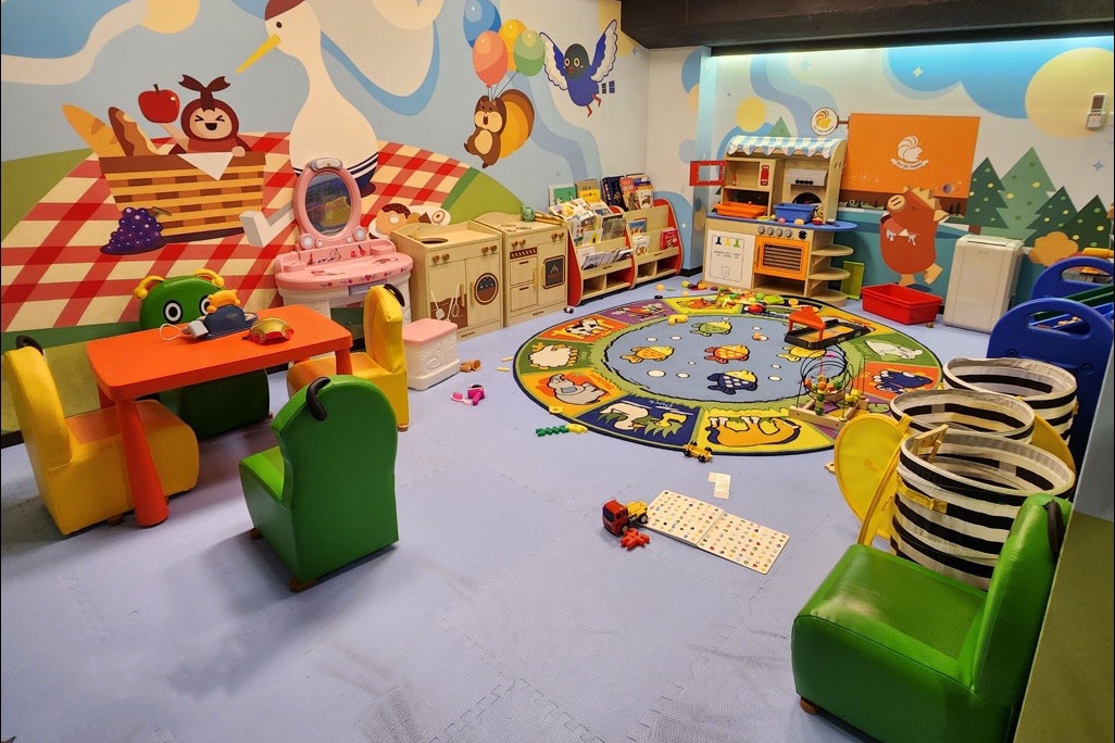 桃園龍潭｜朋趣Bon Chill Glamping．一泊四食豪華露營車，小孩子玩瘋的遊樂場 @飛天璇的口袋