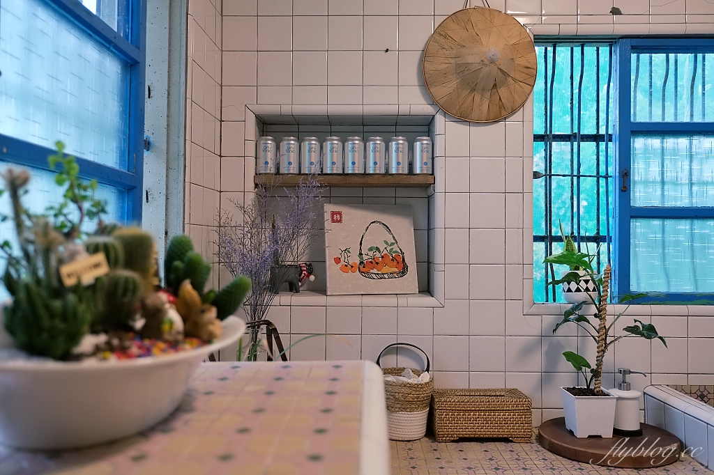 宜蘭頭城｜小溪邊咖啡．依山傍水的平房咖啡館，享受在外婆家喝咖啡的感覺 @飛天璇的口袋