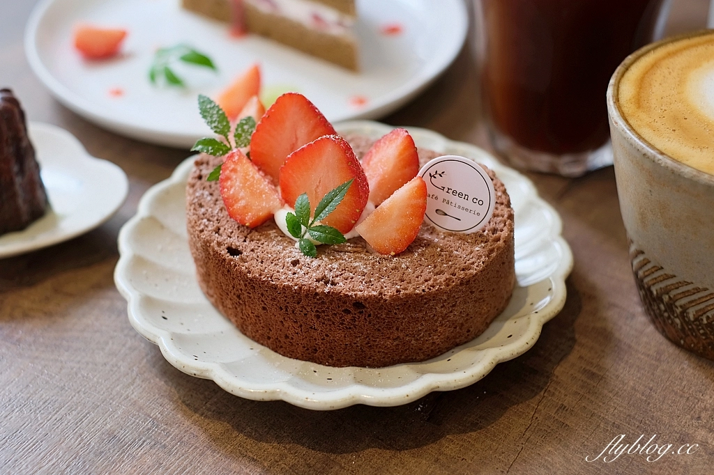 桃園中壢｜綠沐恬拾 Caf&eacute; & P&acirc;tisserie，佈滿植栽的溫室風咖啡館，品嚐甜點的同時也享受生活美學 @飛天璇的口袋