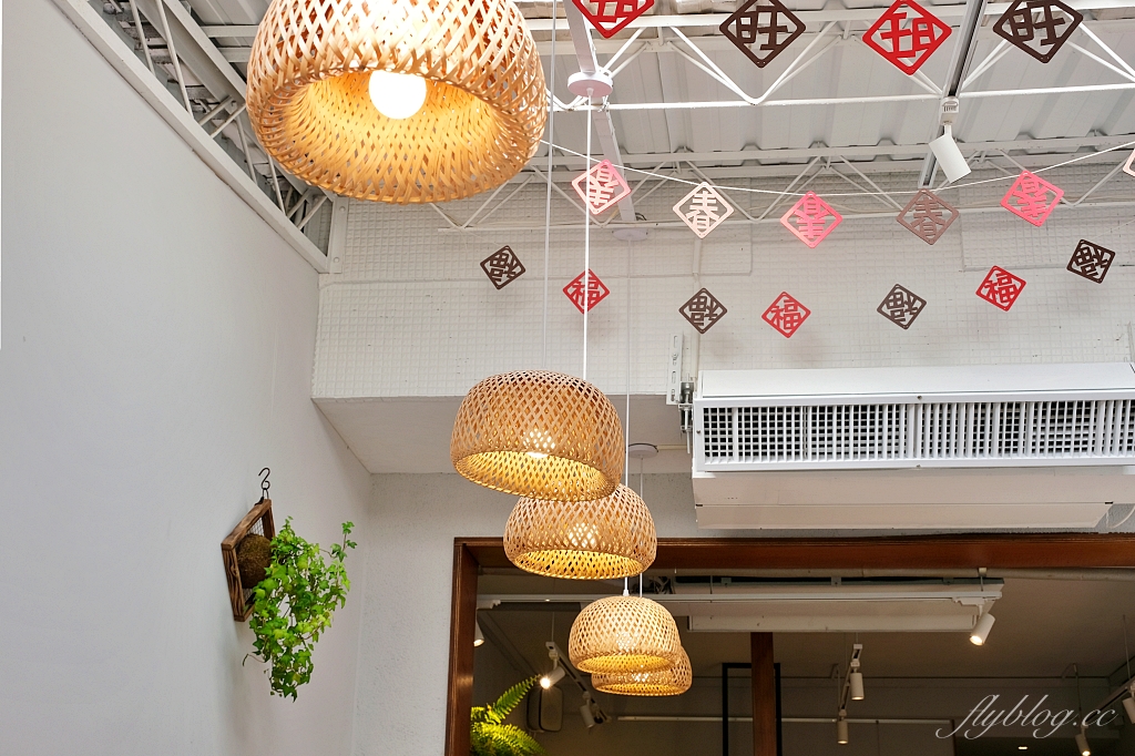 台中西區｜溪木Simmogu Cuisine．綠意擁蔟的玻璃屋建築，超有水準的台菜創意餐廳 @飛天璇的口袋