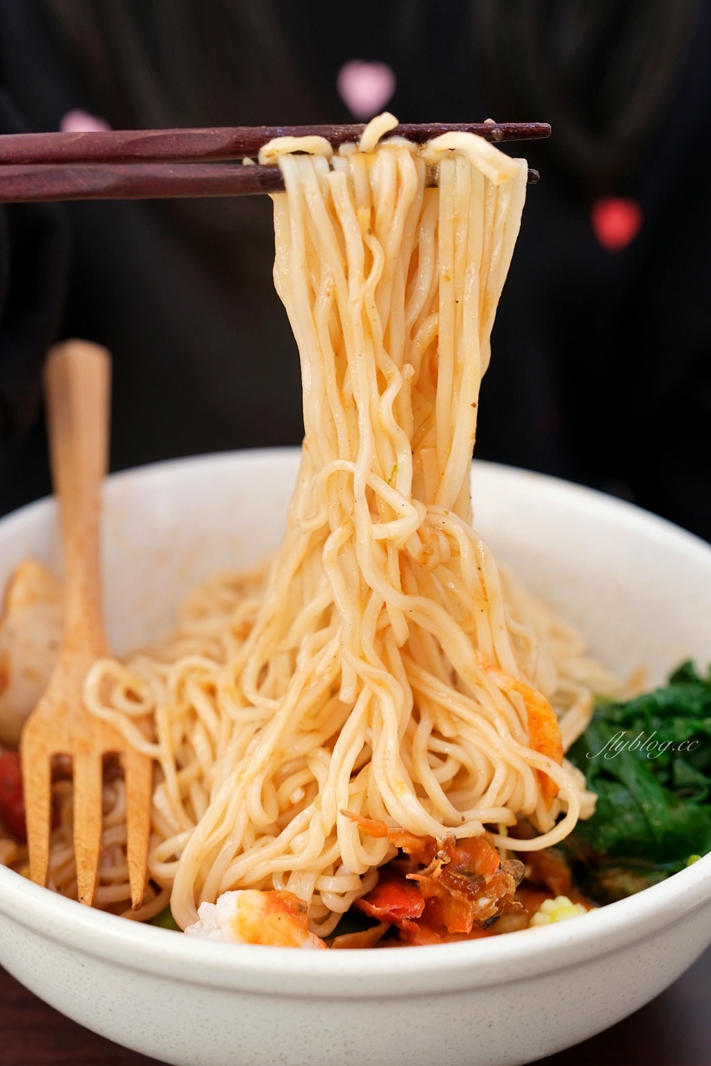 台中西區｜溪木Simmogu Cuisine．綠意擁蔟的玻璃屋建築，超有水準的台菜創意餐廳 @飛天璇的口袋