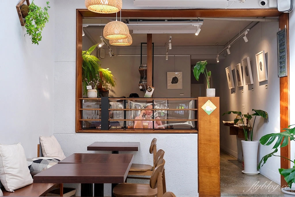 台中西區｜溪木Simmogu Cuisine．綠意擁蔟的玻璃屋建築，超有水準的台菜創意餐廳 @飛天璇的口袋