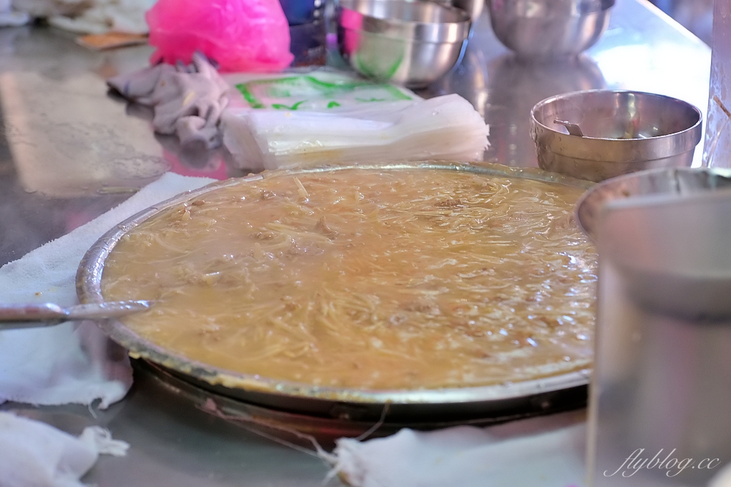 嘉義新港｜新港生炒鴨肉羹，奉天宮必吃排隊美食，一碗45元的銅版美食 @飛天璇的口袋