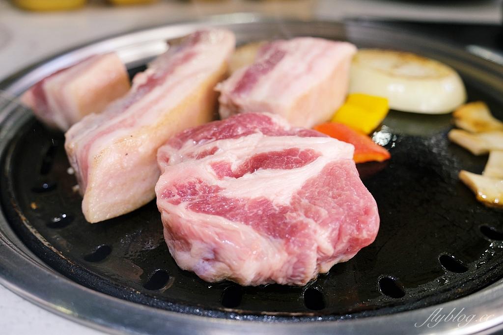 台中北屯｜料韓男台中北屯店，台北來的韓國熟成烤五花肉名店，個人平均消費550元起 @飛天璇的口袋