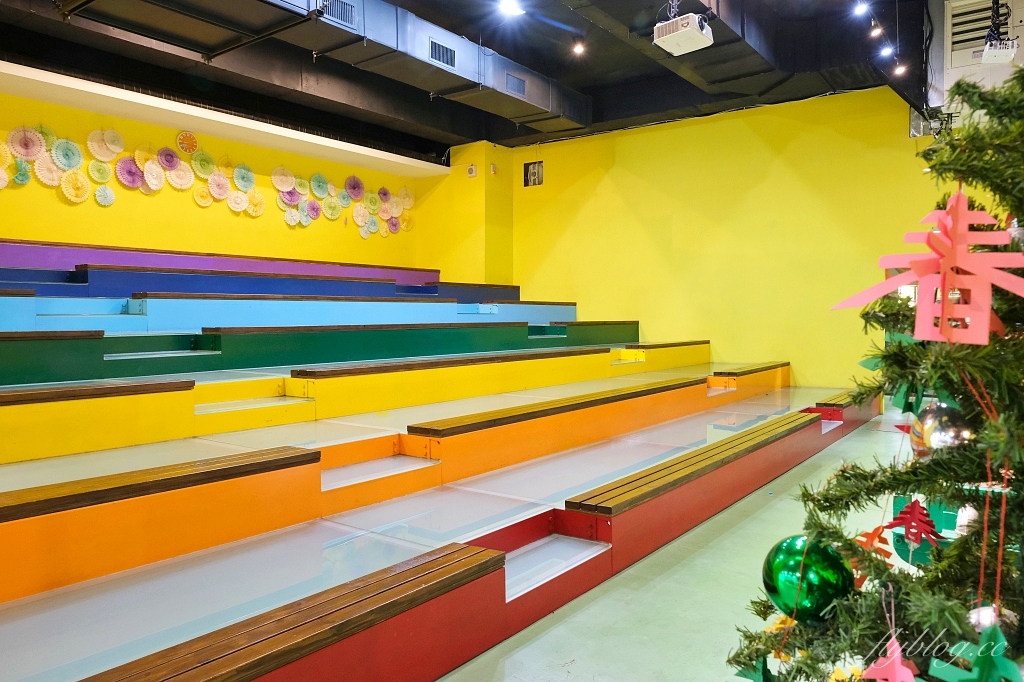 宜蘭蘇澳｜蜡藝蠟筆城堡，宜蘭巨大版臘筆觀光工廠，趣味手作DIY和彩虹溜滑梯 @飛天璇的口袋